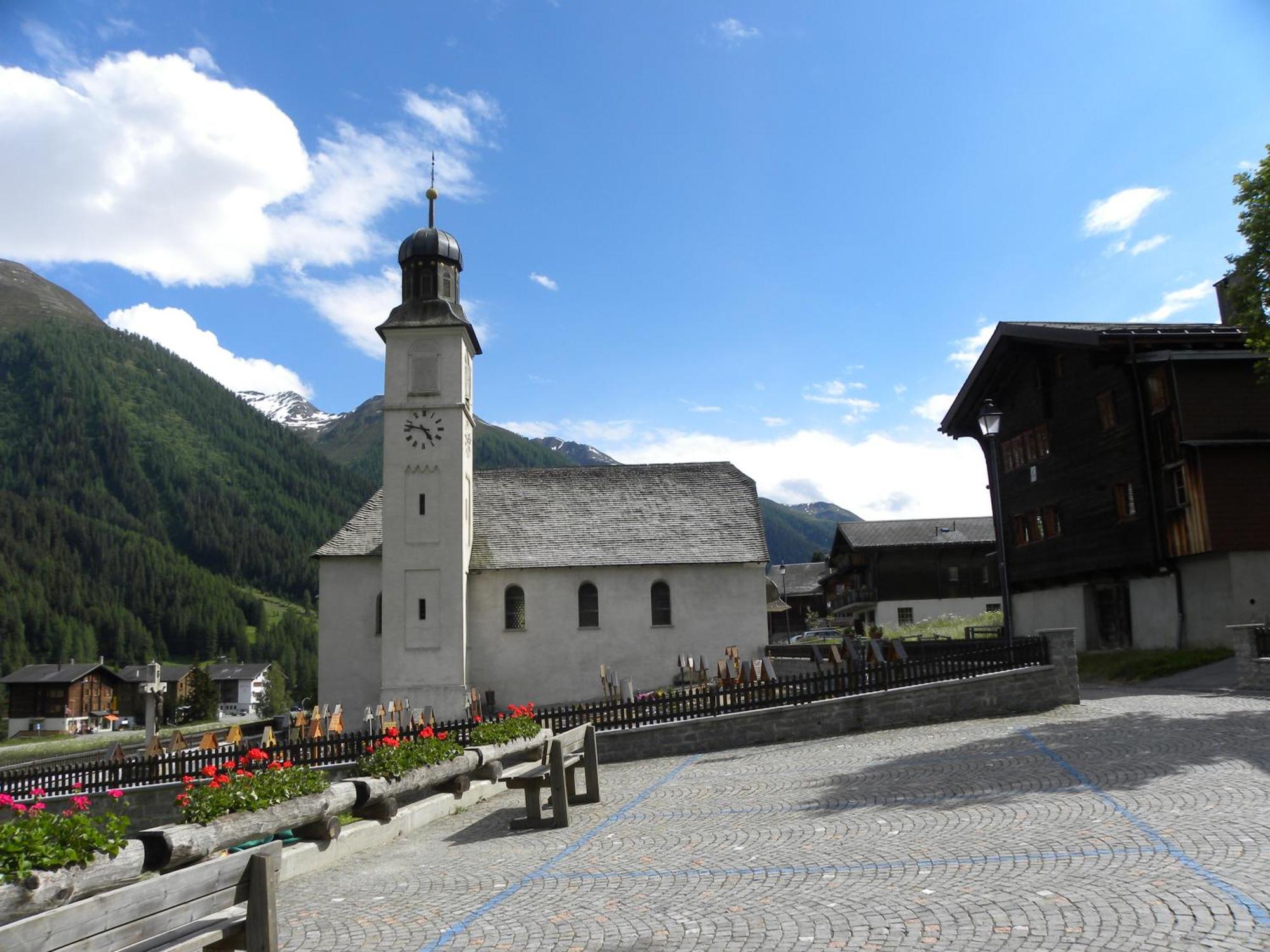 Hotel Restaurant Walliser Sonne Reckingen Zewnętrze zdjęcie