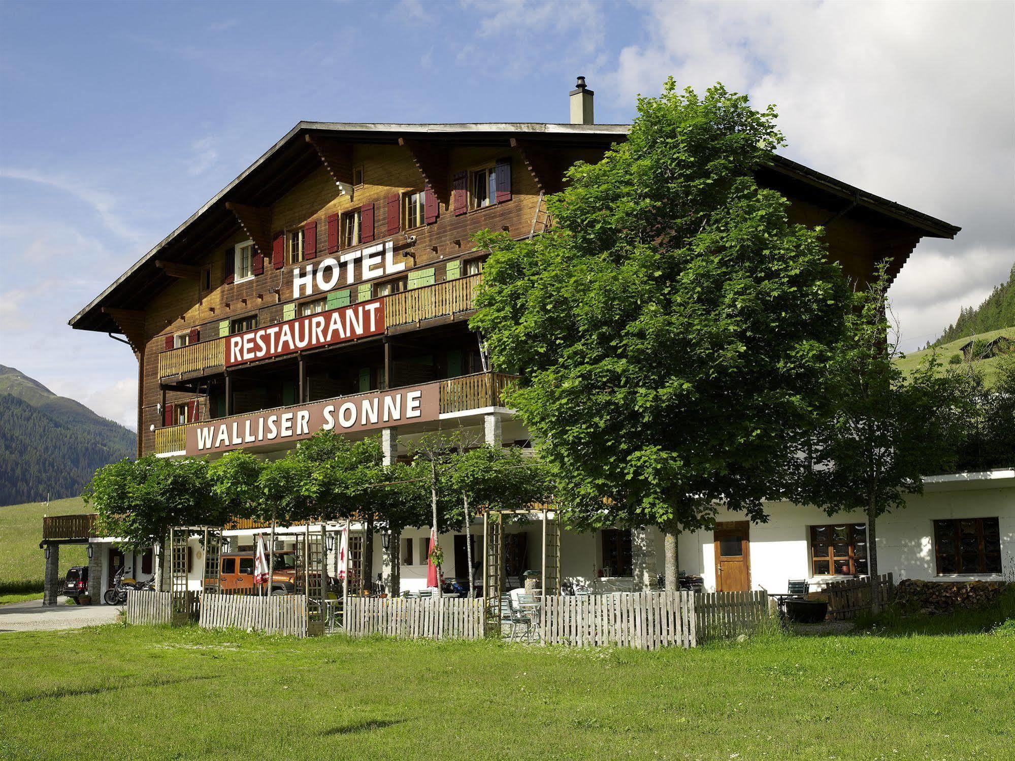 Hotel Restaurant Walliser Sonne Reckingen Zewnętrze zdjęcie